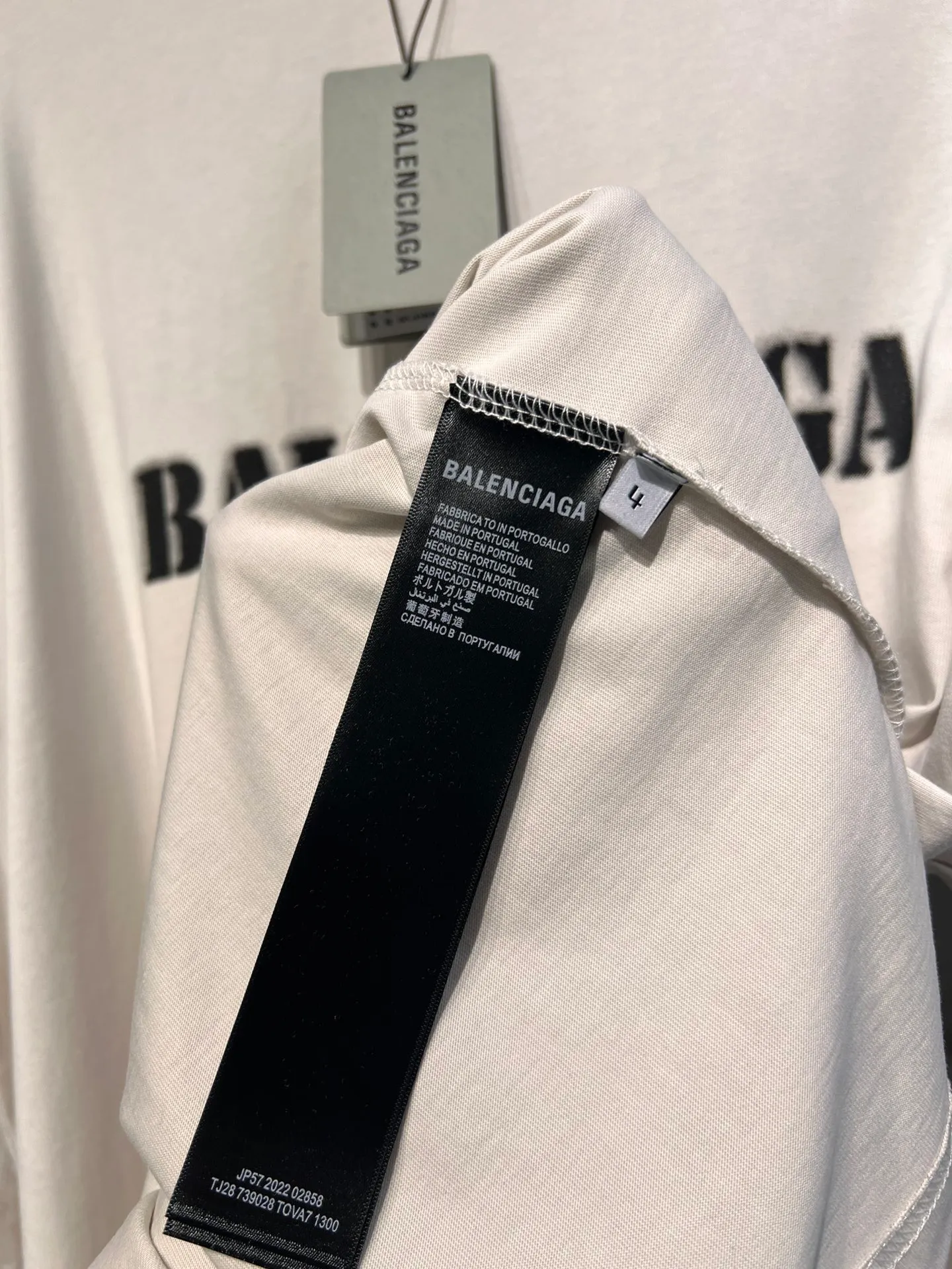 Balenciaga New Arrival 24ss New Arrival BLCGNew Arrival LOGO ，Stencil Type Retro T ·Retro · · · · · stencil type · · ： ， ·Size：1-2-3-4( Same Style)